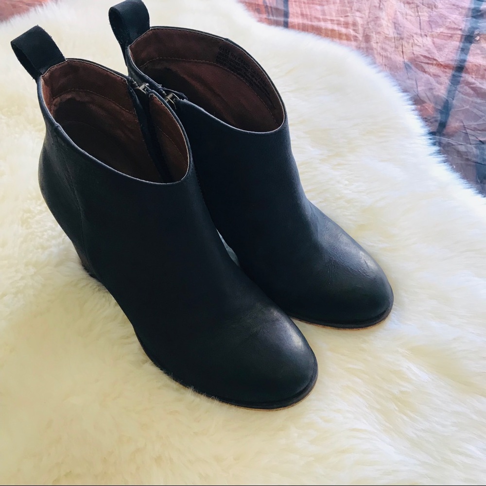 Black BP Leather Zip Ankle Booties 6.5 In GUC